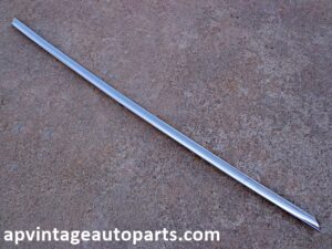 1958 Ford Fairlane rear door molding