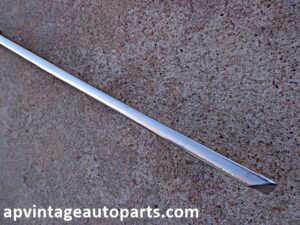 1958 Ford Fairlane rear door molding
