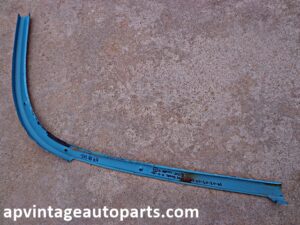 1959 Ford windshield molding