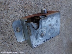 1967 Colony Park Country Squire wagon cargo storage latch
