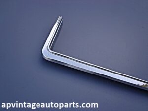 1973 Oldsmobile Delta 88 upper RH grille trim