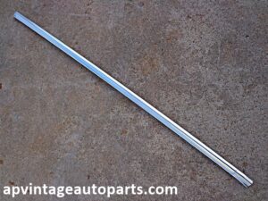 1975 Ford Gran Torino rear window molding lower