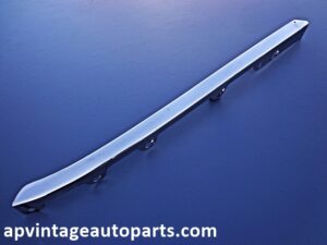 1961 Ford Thunderbird quarter window molding