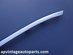 1962 Ford Thunderbird quarter window molding