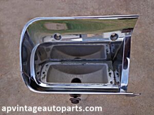 1961-1963 Ford Thunderbird turn signal park lamp RH