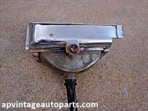 1961-1963 Ford Thunderbird turn signal park lamp RH