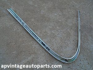 1977 Mercury Marquis 2 dr hardtop vinyl roof quarter window outer trim molding