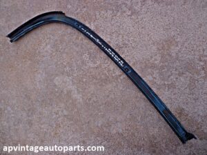 1958 Ford Fairlane interior lower windshield garnish