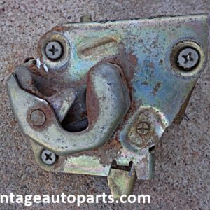 1967 Ford Country Sedan tailgate latch