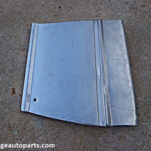 1980 Pontiac Bonneville fender molding