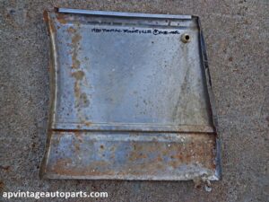1980 Pontiac Bonneville fender molding