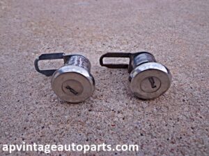 1965 Pontiac Bonneville door lock