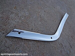 1966 Ford Thunderbird console LH lower molding