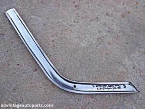1966 Ford Thunderbird console LH lower molding