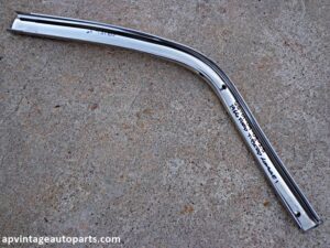 1966 Ford Thunderbird console lower molding