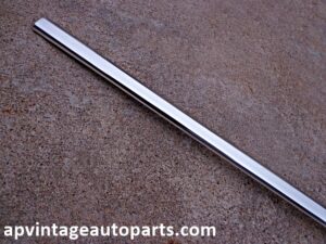 1967 Ford LTD hardtop LH rear deck vinyl roof beltline trim