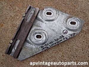 1976 Lincoln Continental Town Car door window bracket