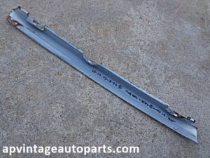 1968 Ford Thunderbird windshield exterior RH A post trim