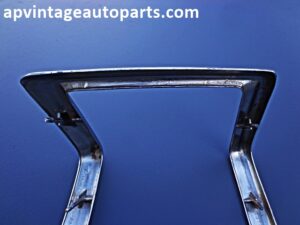 1975-1977 Mercury Maquis quarter panel extension molding LH