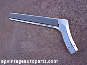 1977 Mercury Cougar XR7 fender molding
