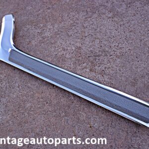 1977 Mercury Cougar fender molding