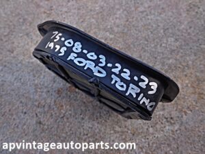1975-1976 Ford Gran Torino interior door jamb vent