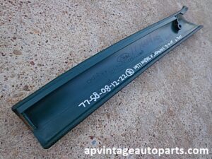 1977 Mercury Marquis interior post molding