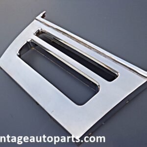 1974-1976 Lincoln Continental lower front fender cornering light bezel RH