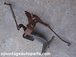 1965 Ford 289 V8 throttle linkage
