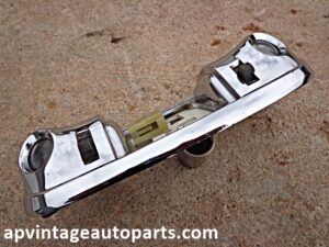 1975 1979 Lincoln Continental Mark V overhead map light