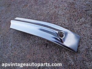 1971 Ford F100 truck cab molding