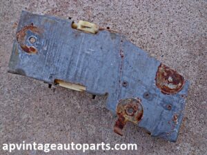 1974-1976 Ford Gran Torino door window track guide RH