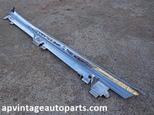 1971 Ford Torino wagon windshield post molding